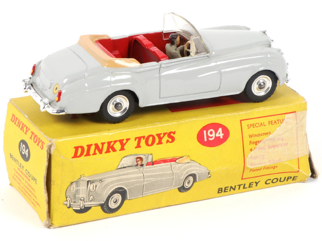 Lot 336 - DINKY TOYS (GB) (1)