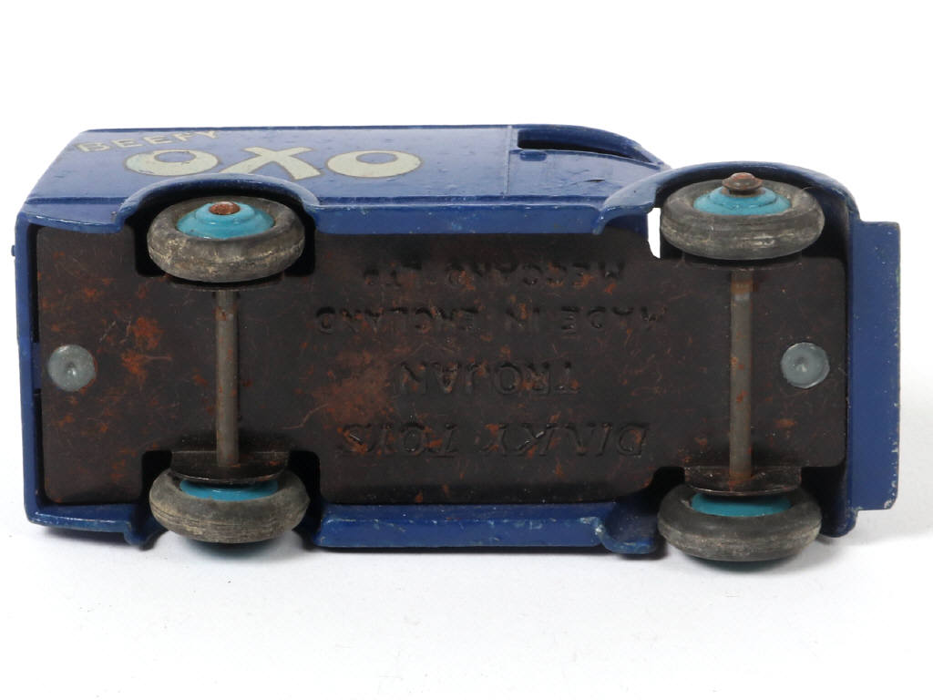 Lot 331 - DINKY TOYS (GB) (1)