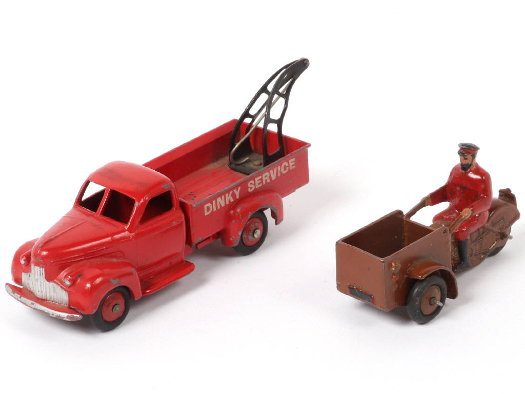 Lot 408 - DINKY TOYS (FRANCE) (2)