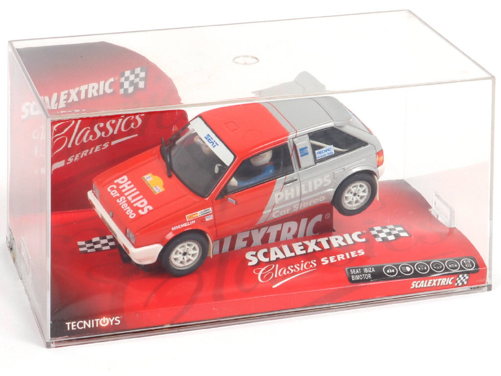 Lot 14 - SCALEXTRIC (GB) (1)