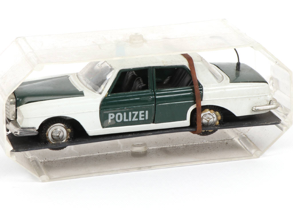 Lot 121 - SABLON (BELGIQUE) (1)