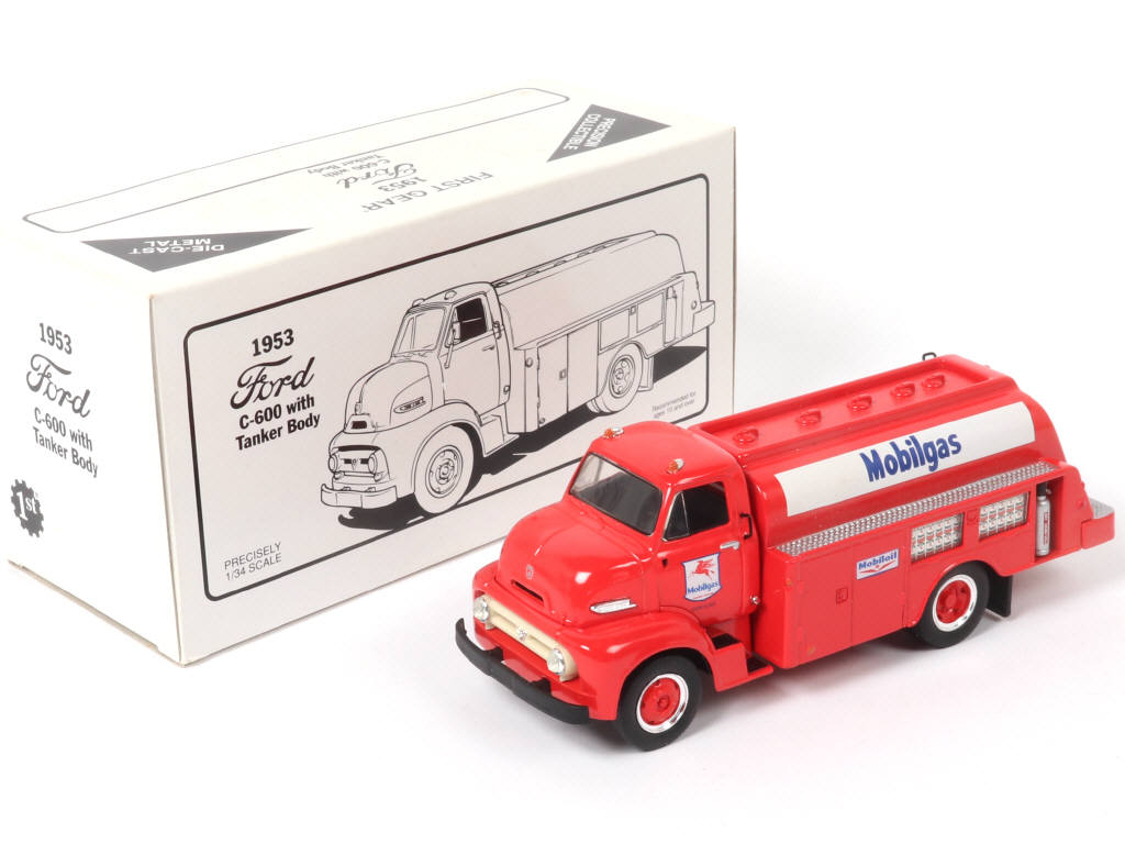 Lot 87 - FIRST GEAR (USA) (1)