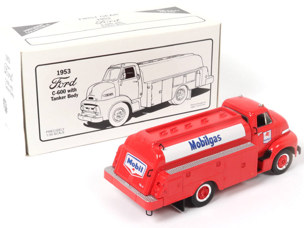 Lot 87 - FIRST GEAR (USA) (1)