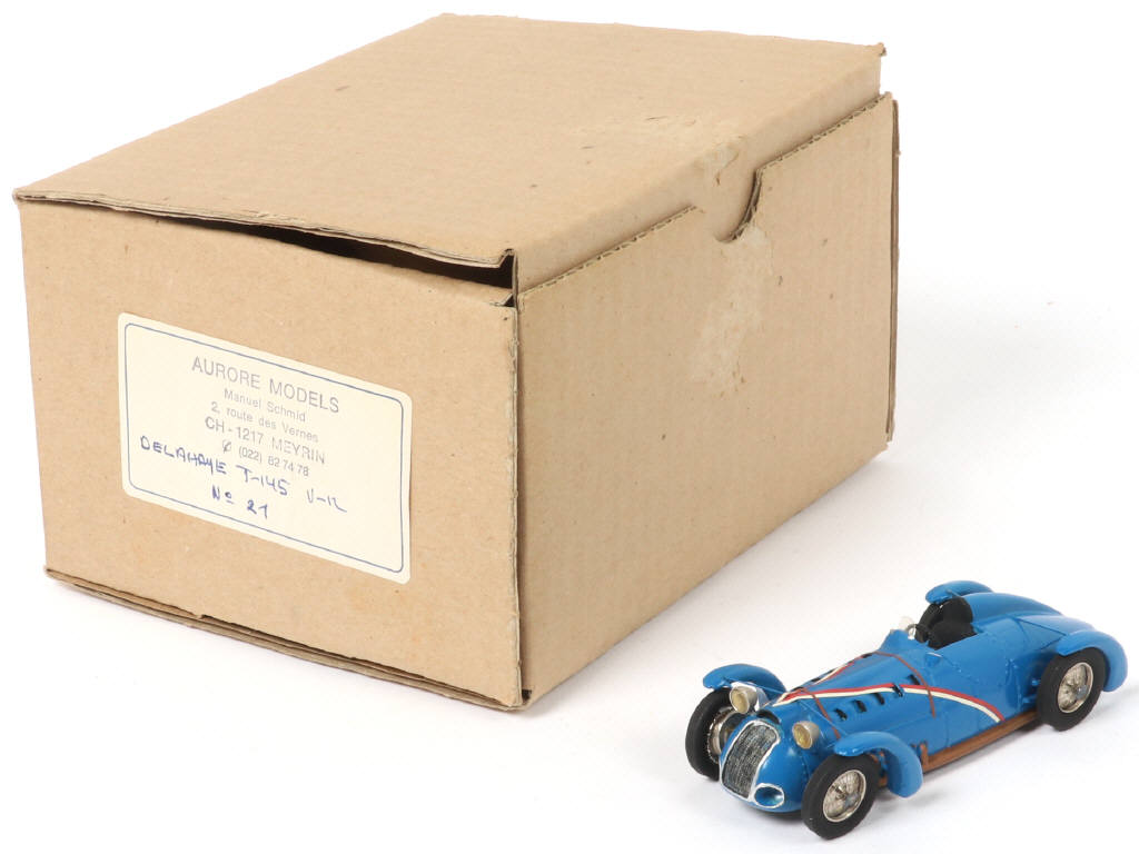 Lot 133 - AURORE MODELS (SUISSE) (1)