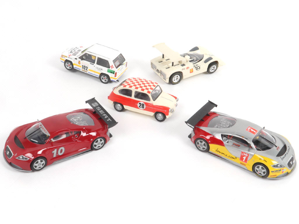 Lot 14 - SCALEXTRIC (FRANCE) (5)