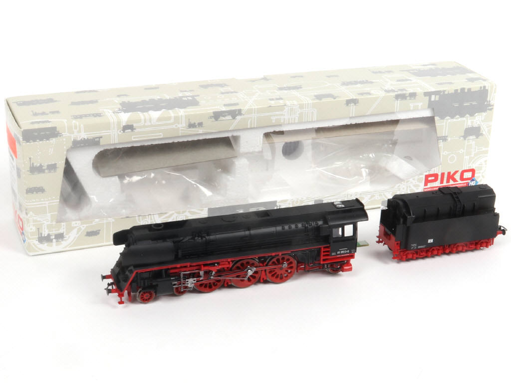 Lot 38 - PIKO 'HO' (ALLEMAGNE) (1)