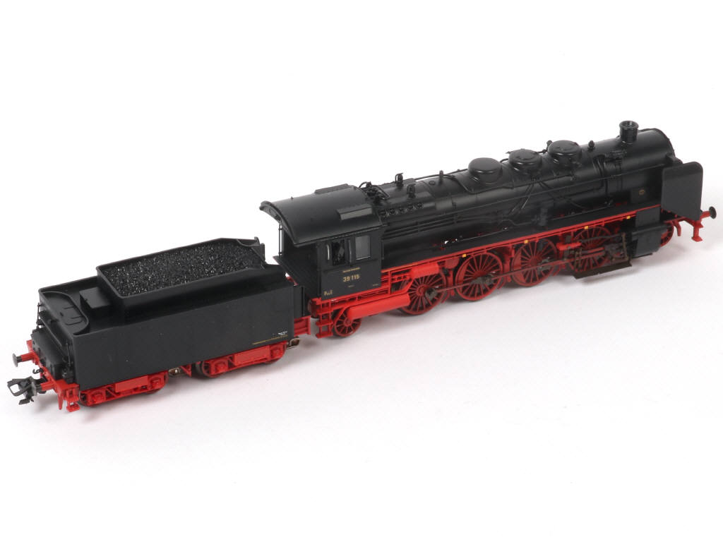 Lot 63 - MÄRKLIN 'HO' (ALLEMAGNE) (1)
