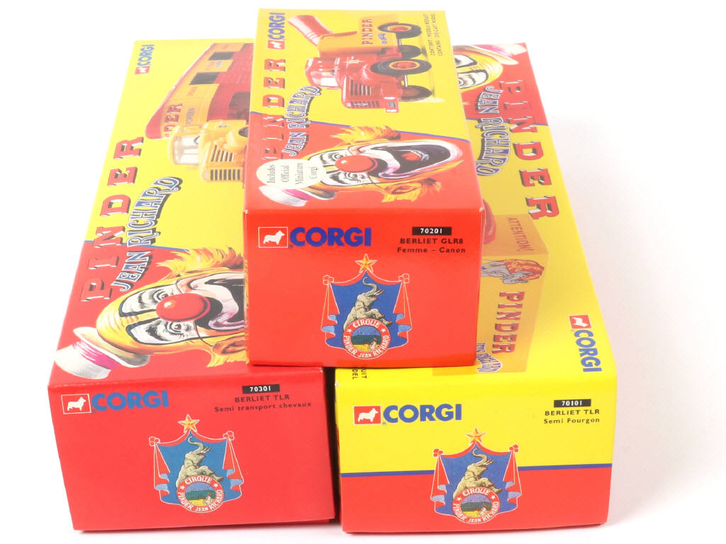Lot 77 - CORGI TOYS (GB) (3)