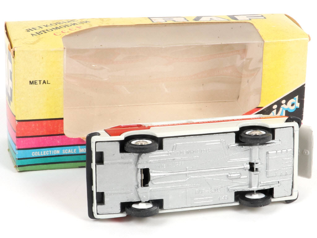 Lot 61 - NOVOEXPORT (URSS) (1)