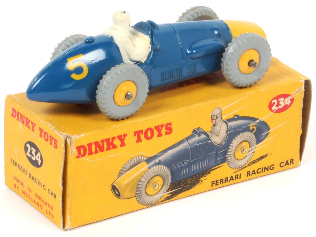 Lot 257 - DINKY TOYS (GB) (1)