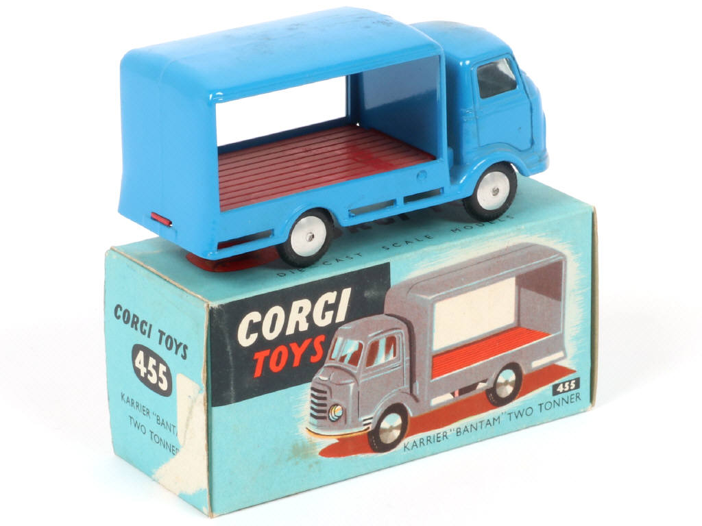 Lot 170 - CORGI TOYS (GB) (1)
