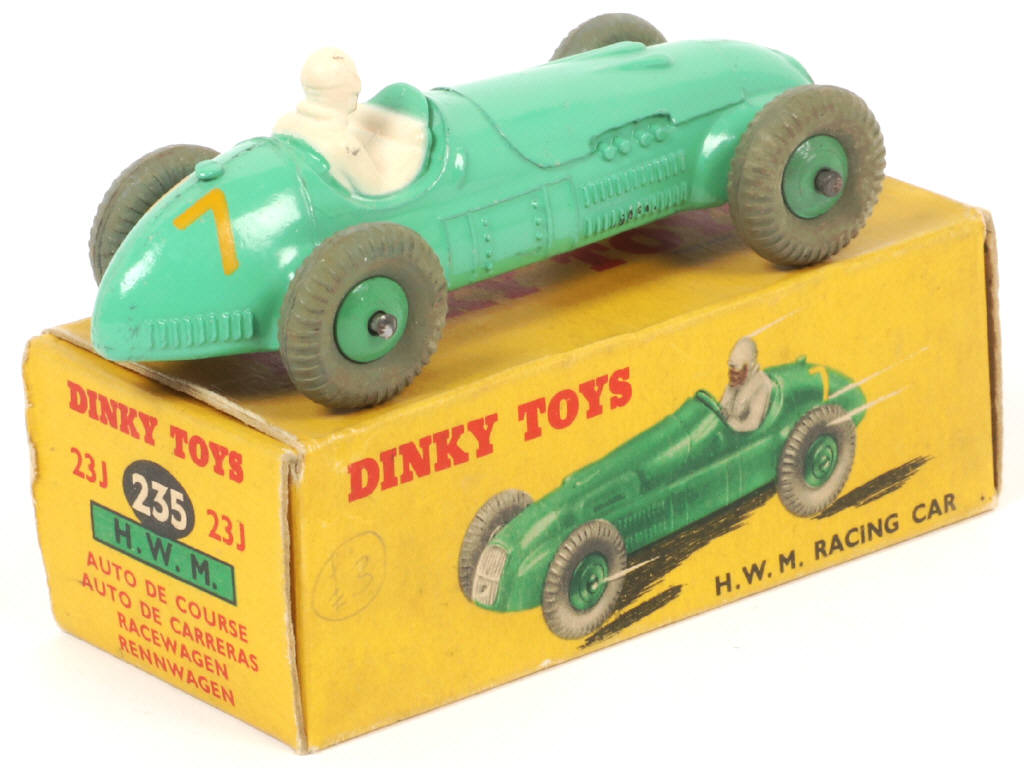 Lot 255 - DINKY TOYS (GB) (1)