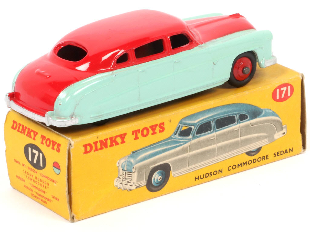 Lot 269 - DINKY TOYS (GB) (1)