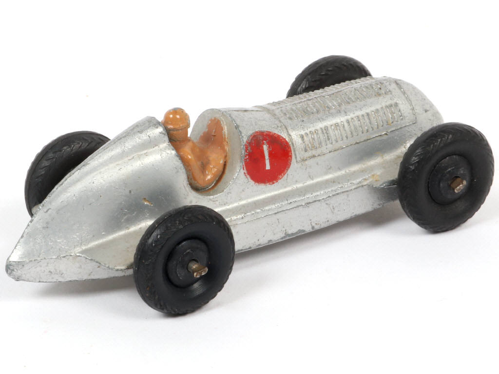 Lot 244 - DINKY TOYS (GB) (1)