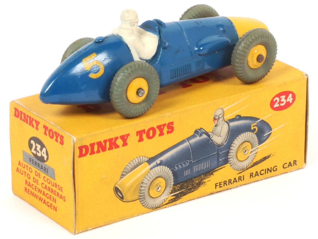 Lot 256 - DINKY TOYS (GB) (1)