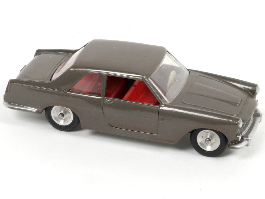 Lot 136 - SOLIDO (FRANCE) (1)