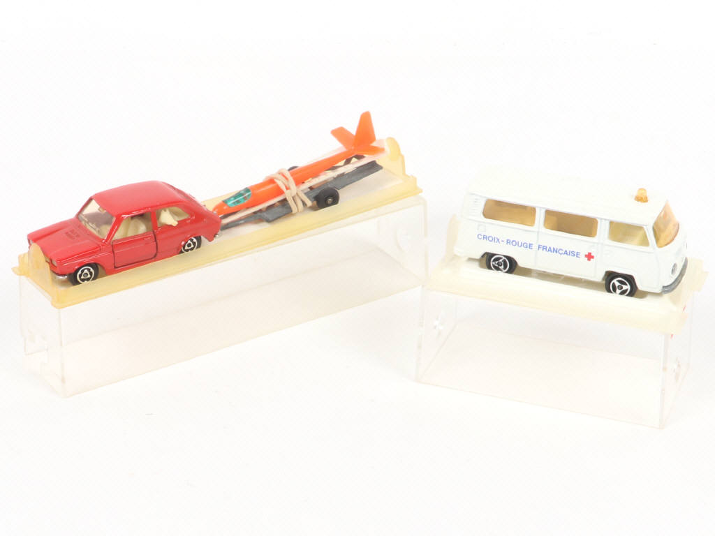 Lot 162 - MAJORETTE (FRANCE) (2)