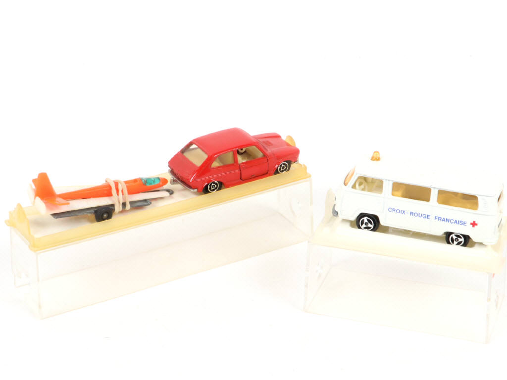 Lot 162 - MAJORETTE (FRANCE) (2)
