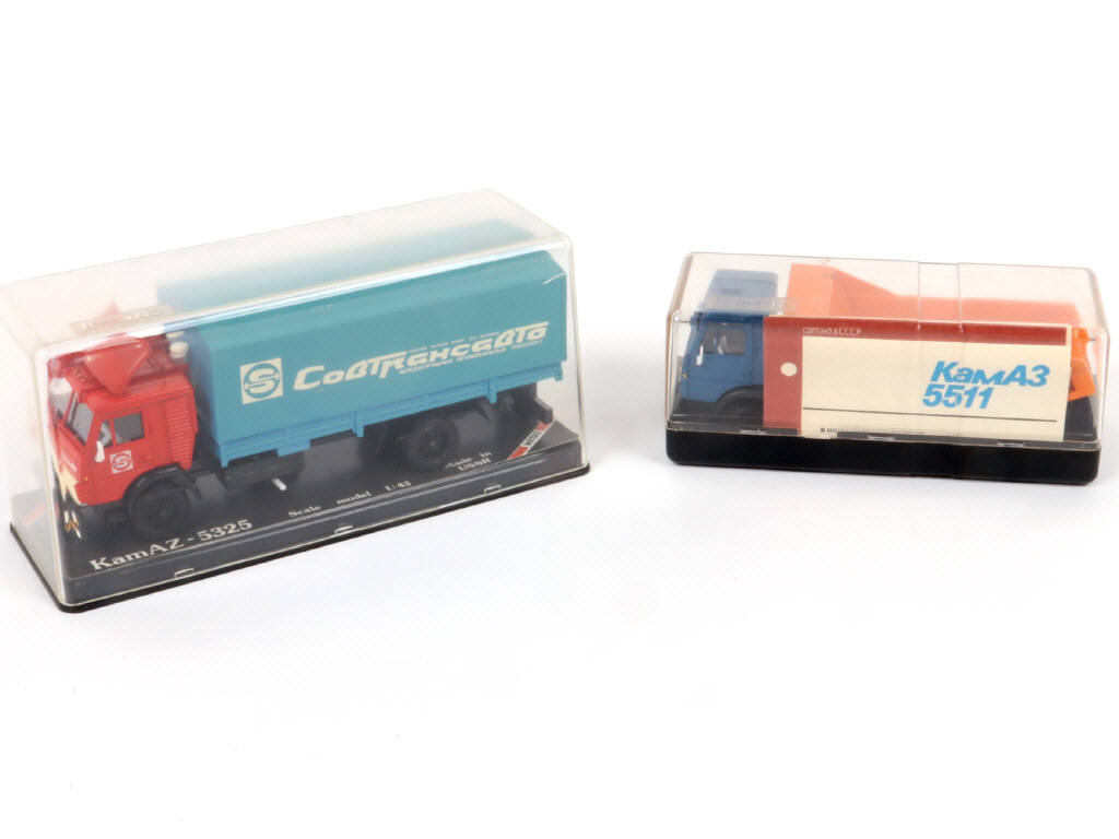 Lot 187 - DIVERS (URSS) (2)