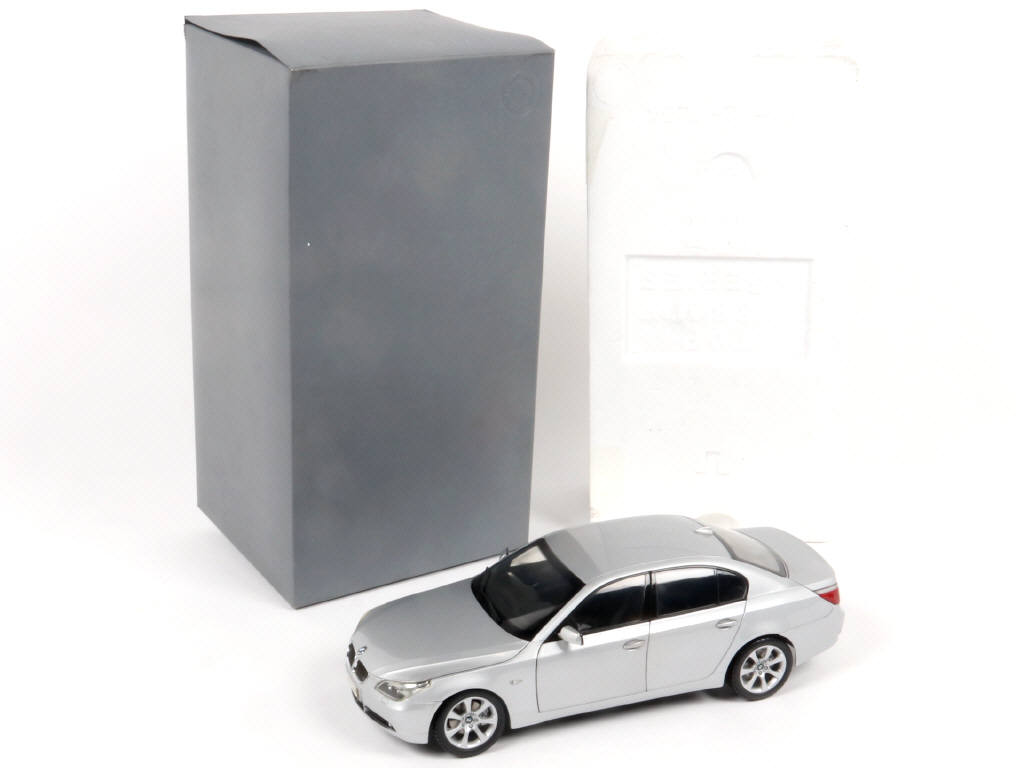 Lot 70 - KYOSHO (JAPON) (1)