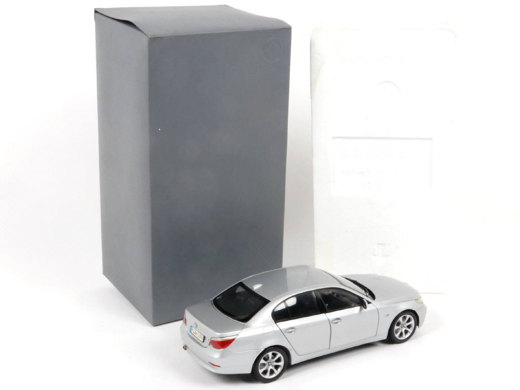 Lot 70 - KYOSHO (JAPON) (1)