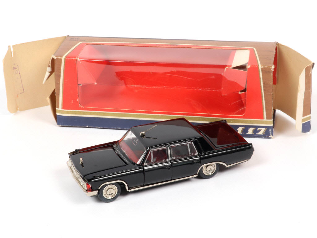 Lot 36 - NOVOEXPORT (URSS) (1)