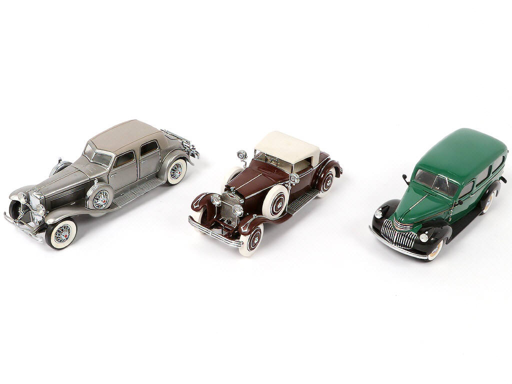 Lot 19 - FRANKLIN MINT (USA) (3)