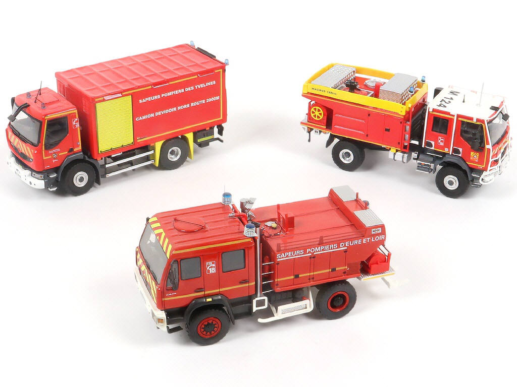 Lot 100 - DIVERS (3)