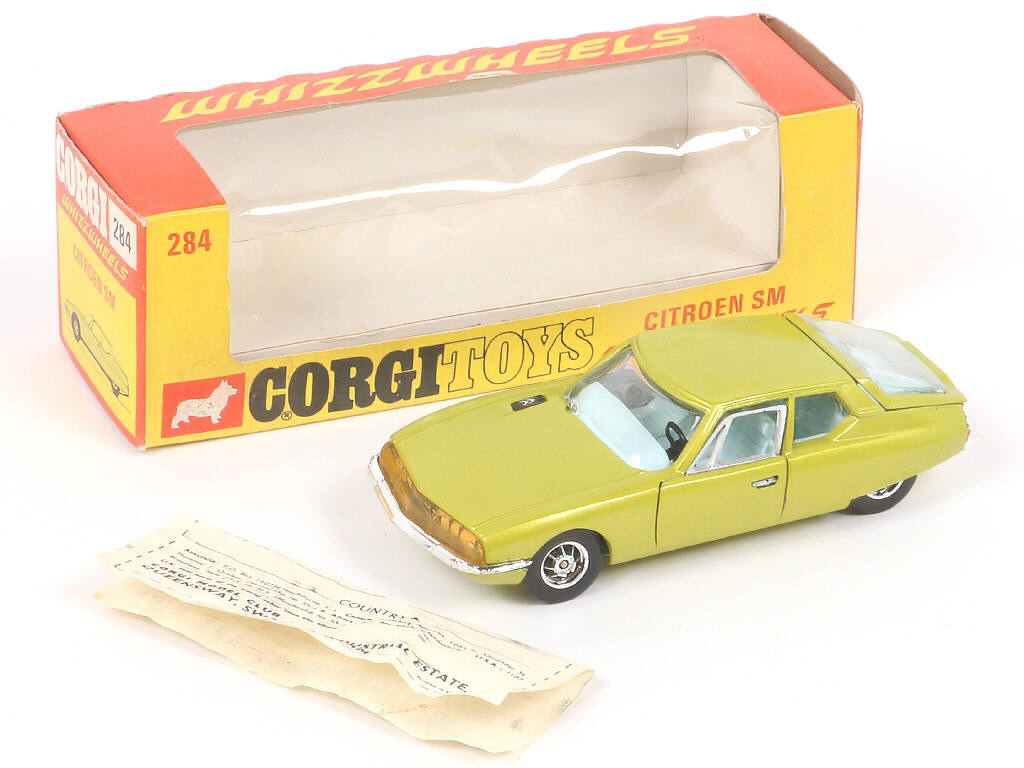 Lot 201 - CORGI TOYS (GB) (1)