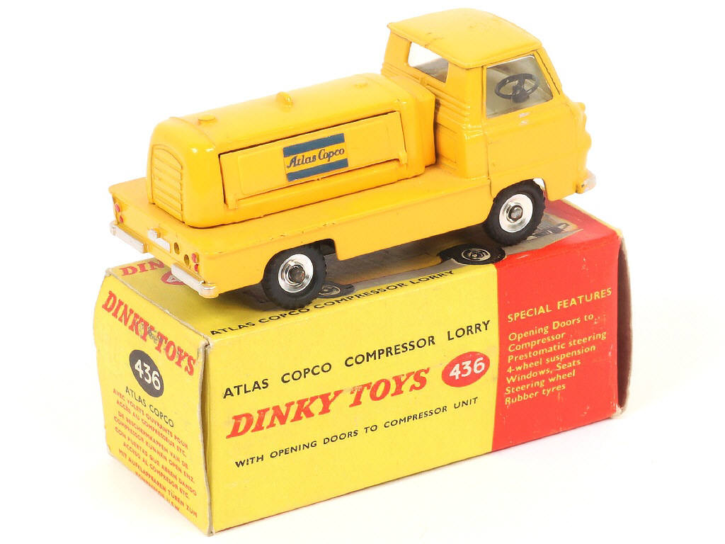 Lot 201 - DINKY TOYS (GB) (1)