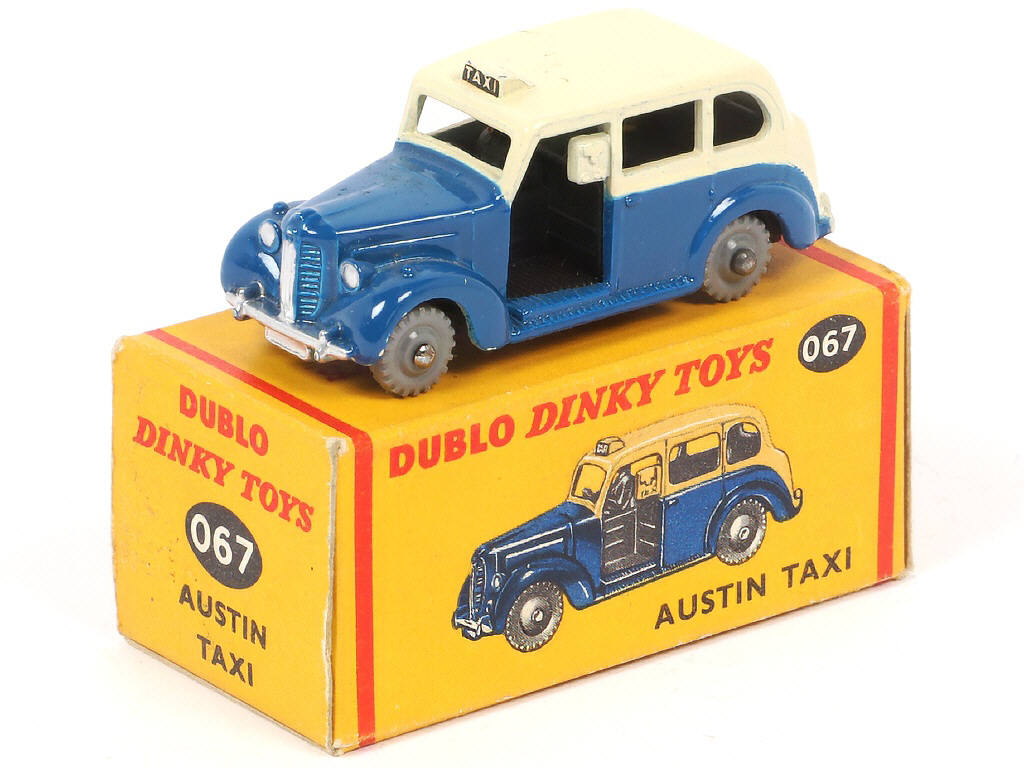 Lot 144 - DINKY TOYS (GB) (1)