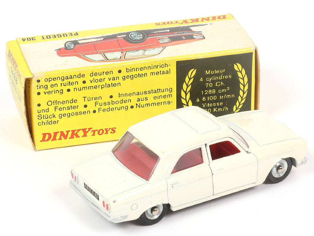 Lot 265 - DINKY TOYS (FRANCE) (1)