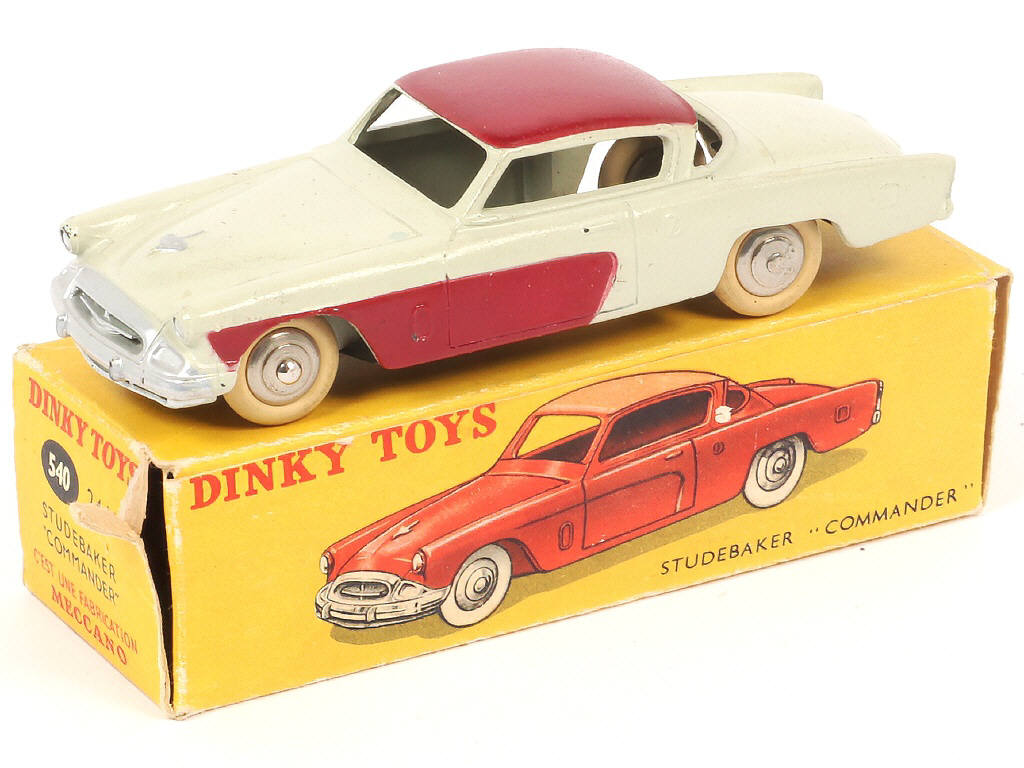 Lot 248 - DINKY TOYS (FRANCE) (1)