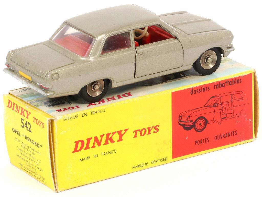 Lot 264 - DINKY TOYS (FRANCE) (1)