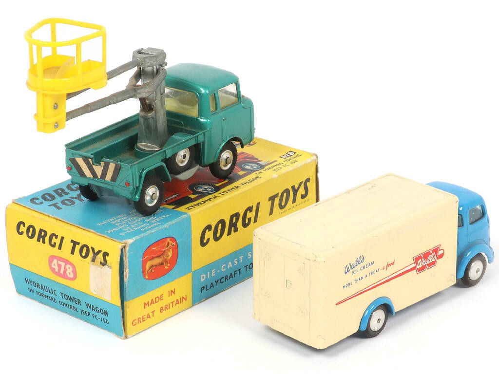 Lot 116 - CORGI TOYS (GB) (2)