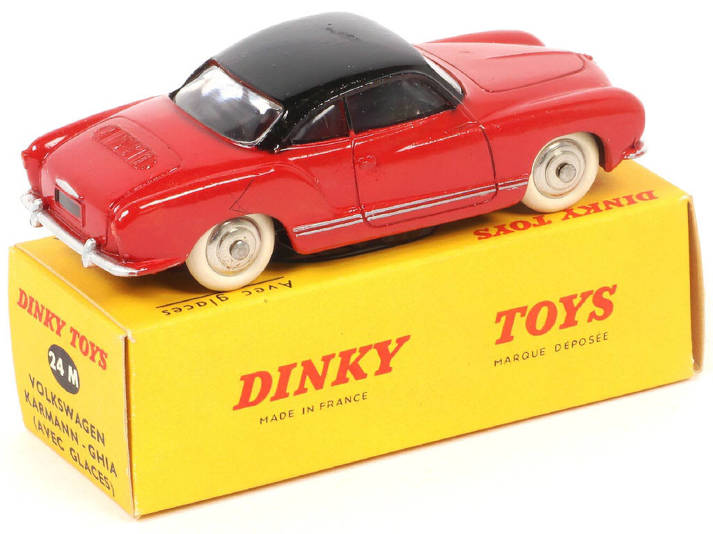 Lot 246 - DINKY TOYS (FRANCE) (1)