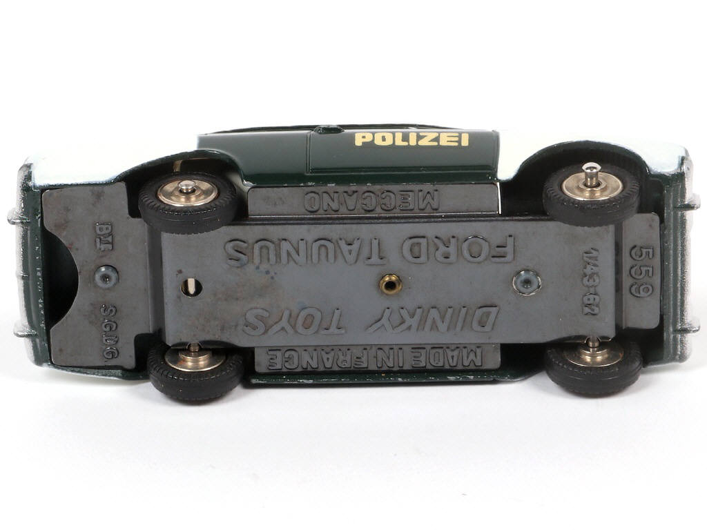 Lot 338 - DINKY TOYS (FRANCE) (1)