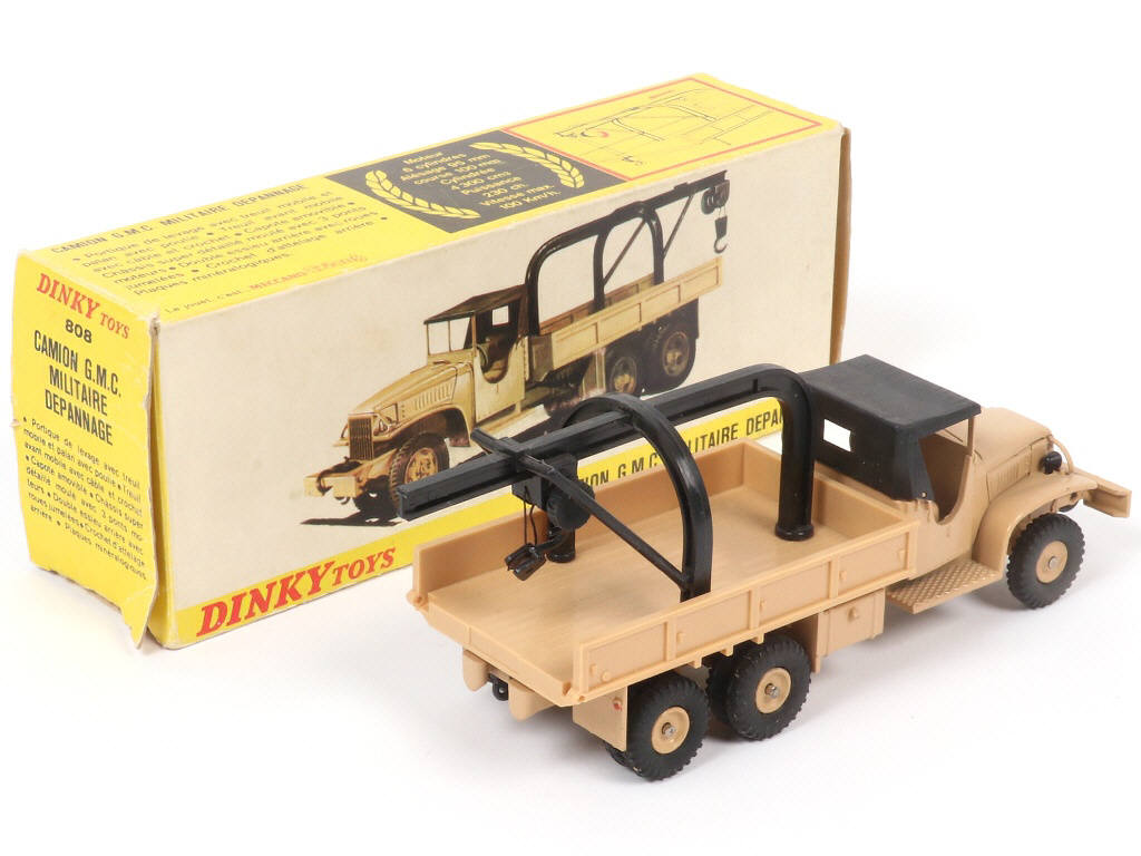 Lot 495 - DINKY TOYS (FRANCE) (1)