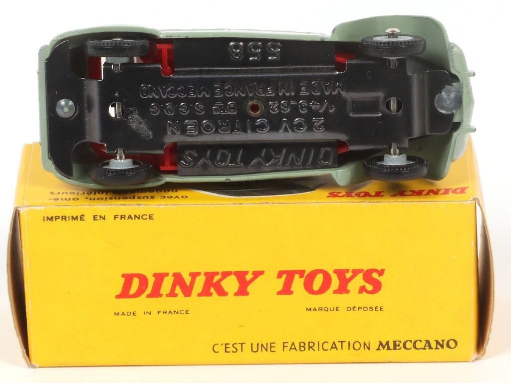 Lot 440 - DINKY TOYS (FRANCE) (1)