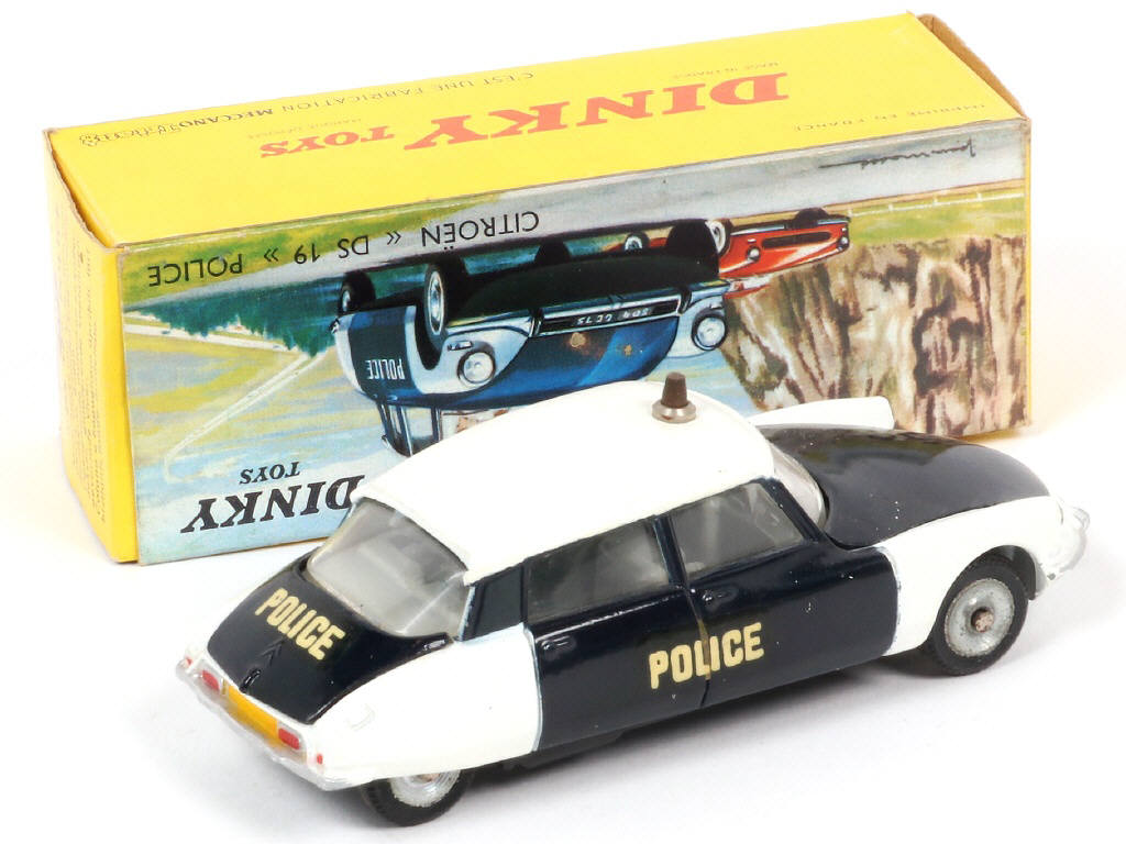 Lot 404 - DINKY TOYS (FRANCE) (1)