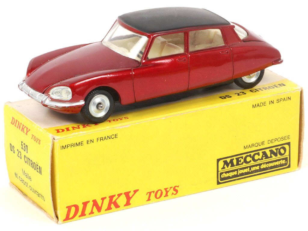 Lot 453 - DINKY TOYS (FRANCE) (1)