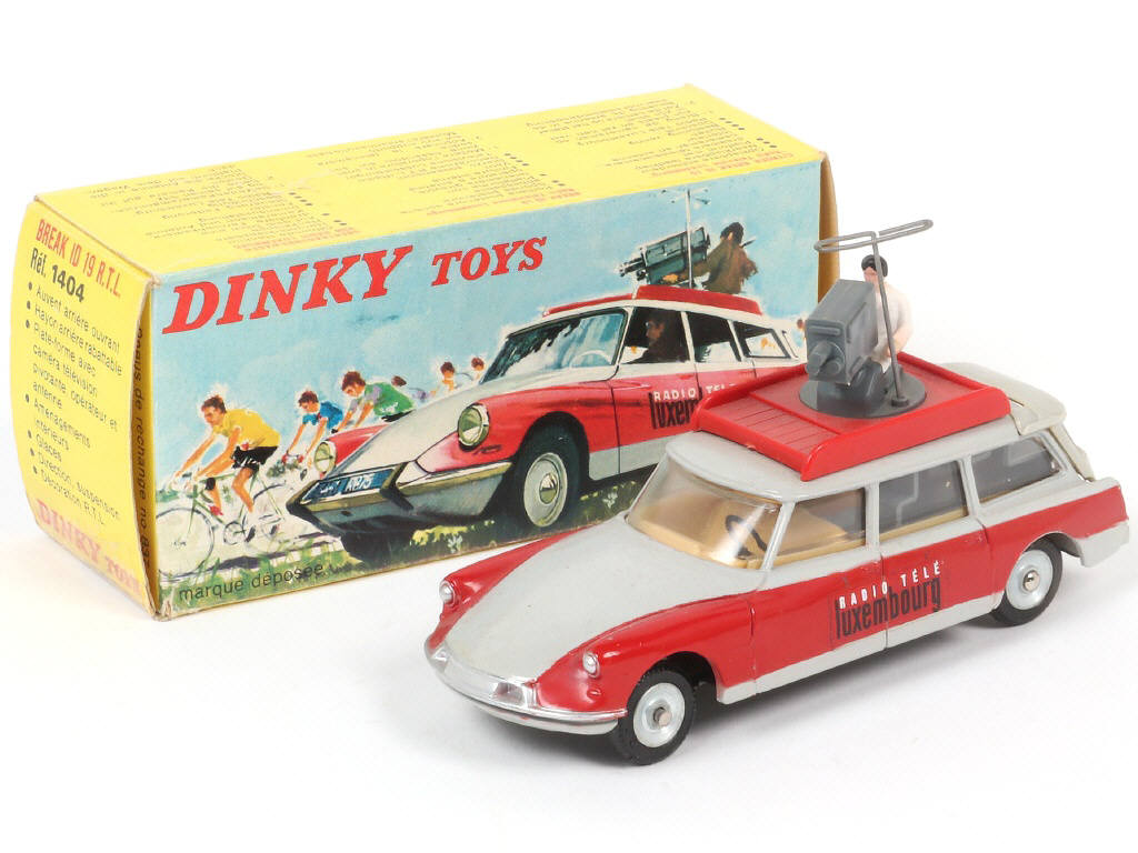 Lot 401 - DINKY TOYS (FRANCE) (1)