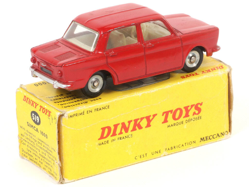 Lot 429 - DINKY TOYS (FRANCE) (1)