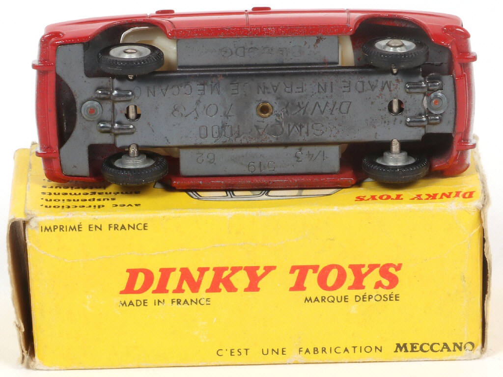 Lot 429 - DINKY TOYS (FRANCE) (1)