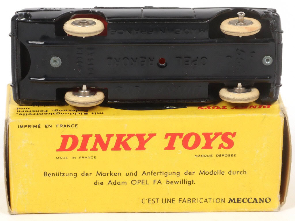 Lot 439 - DINKY TOYS (FRANCE) (1)