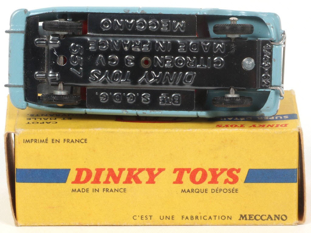 Lot 435 - DINKY TOYS (FRANCE) (1)