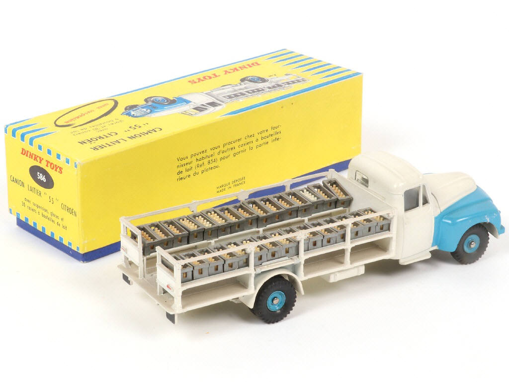 Lot 491 - DINKY TOYS (FRANCE) (1)