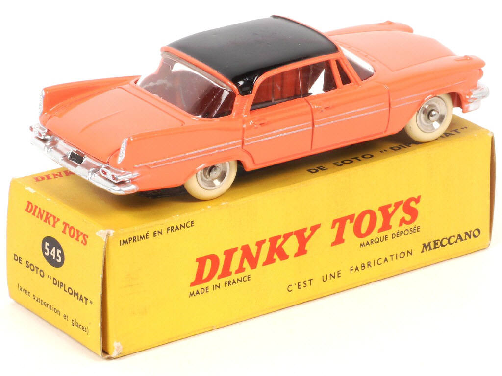 Lot 427 - DINKY TOYS (FRANCE) (1)