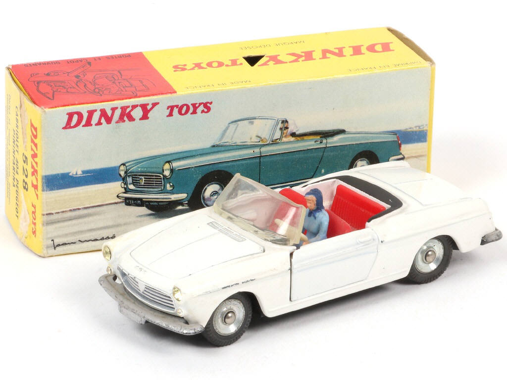 Lot 416 - DINKY TOYS (FRANCE) (1)