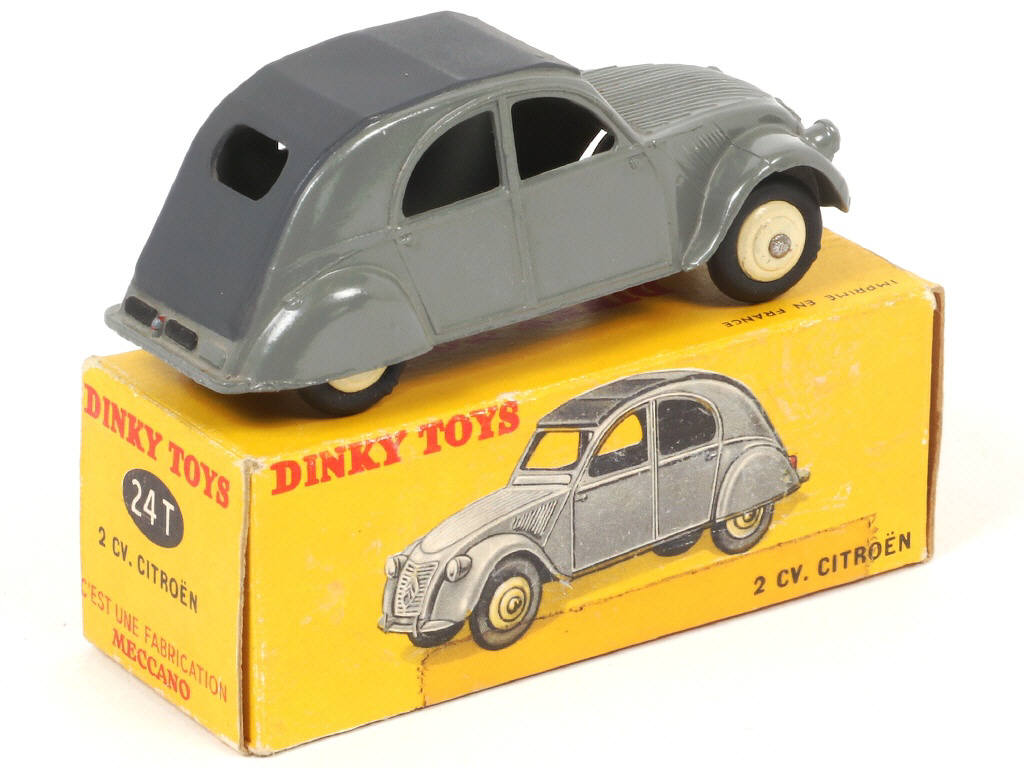Lot 369 - DINKY TOYS (FRANCE) (1)